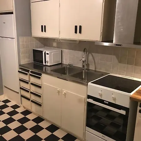 Apartment Fraesch Centrumlaegenhet! Mariehamn